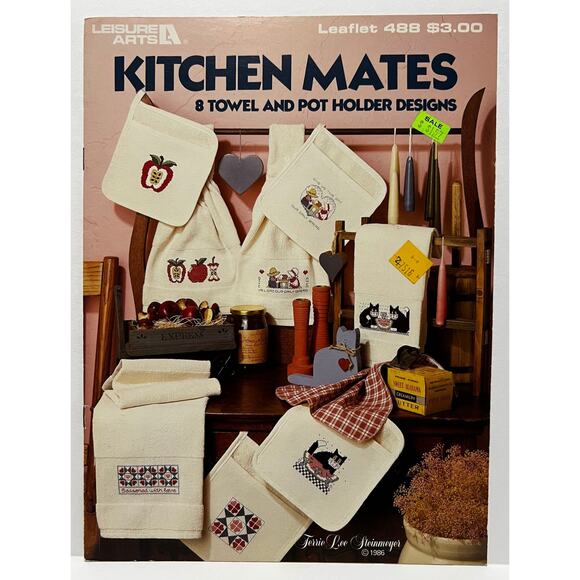 VTG Leisure Arts Cross Stitch Design Book-Kitchen Mates Towel Pot Holder Designs - Picture 1 of 3